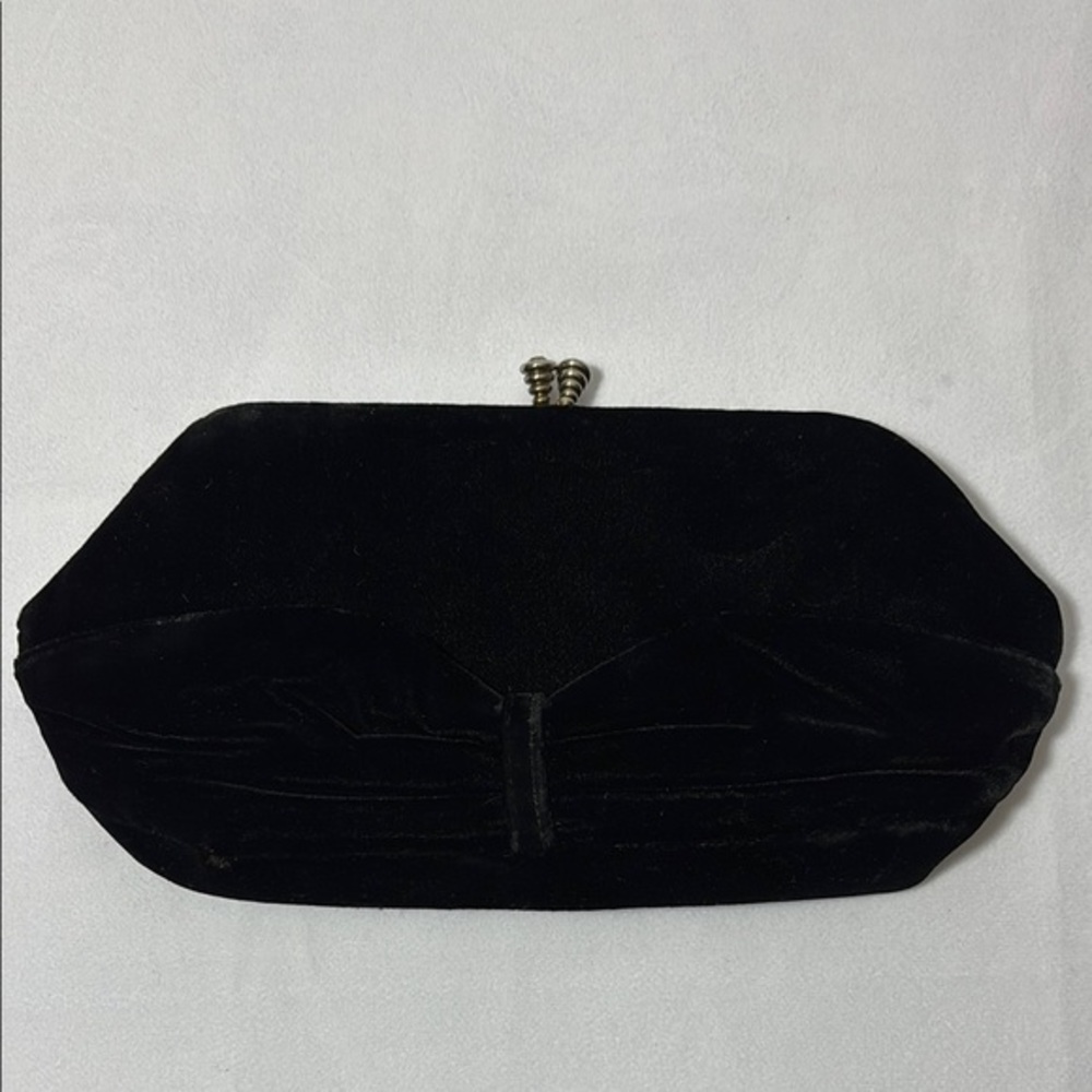 Vintage Velvet Clutch Jeweled Clasp RARE **